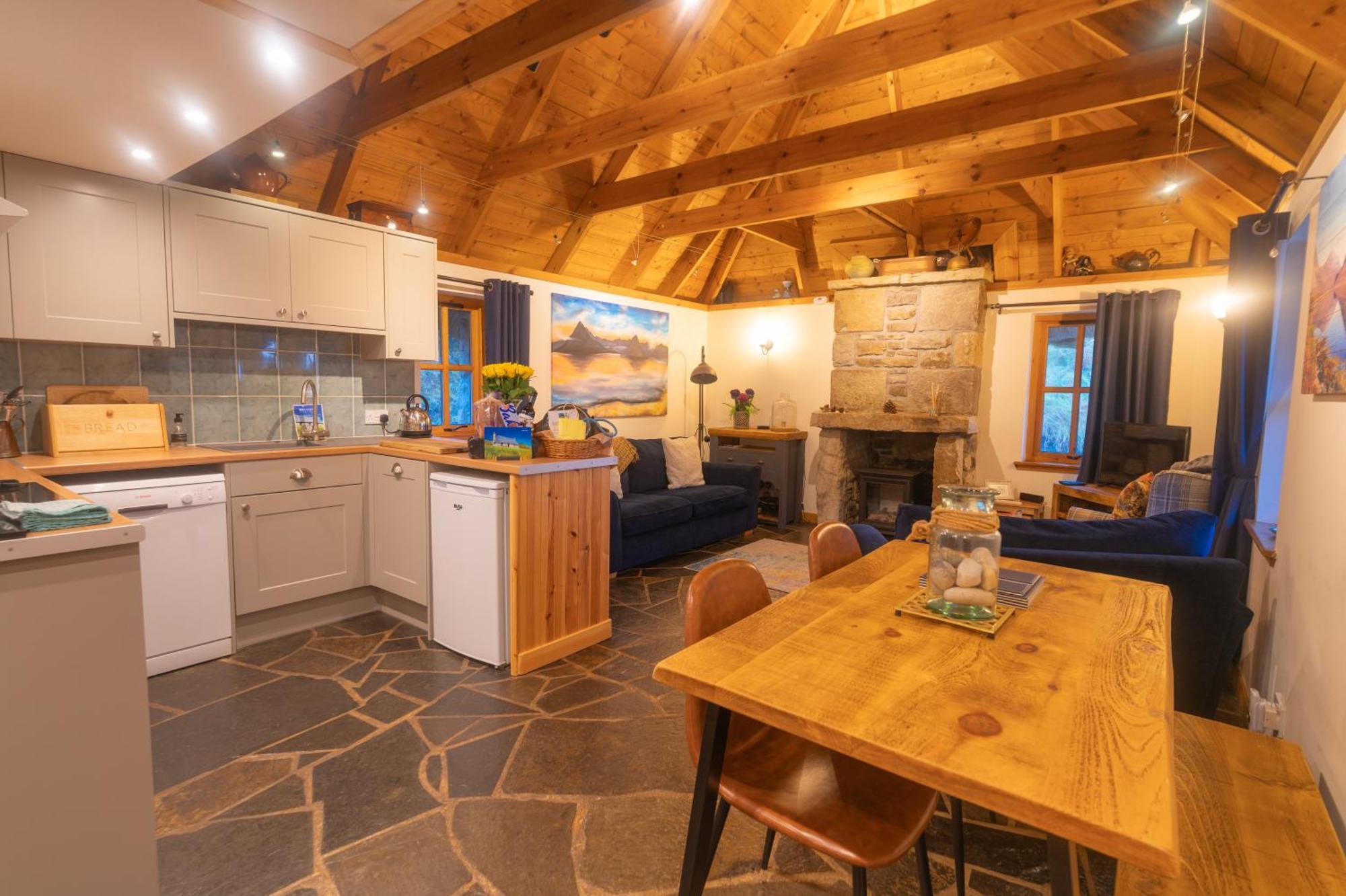 Tigh Lachie, Mary'S Thatched Cottages, Elgol, Isle Of Skye 외부 사진